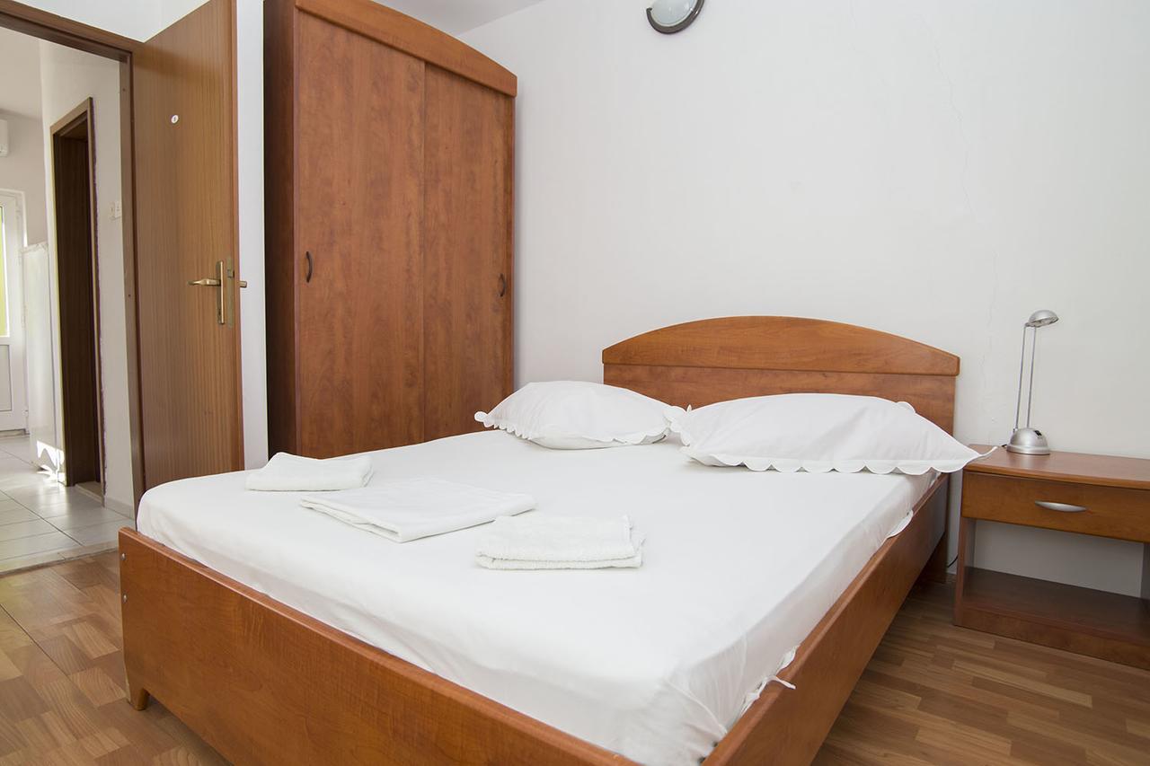 Stanici Beach Apartments Omiš Exteriör bild